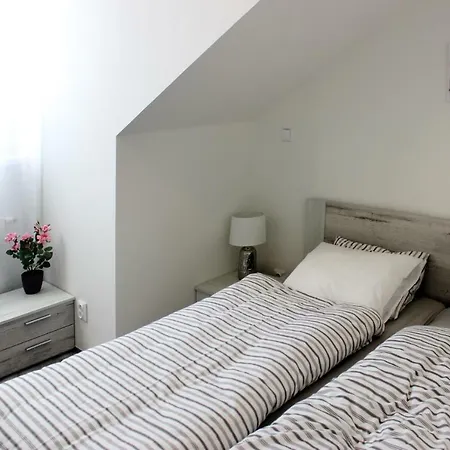 Apartman Jestrab C. 23 - U Kabinky Johannisbad Exterior foto